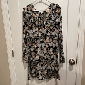 Flying Tomato floral print long sleeves ruffle v-neck open back mini dre…